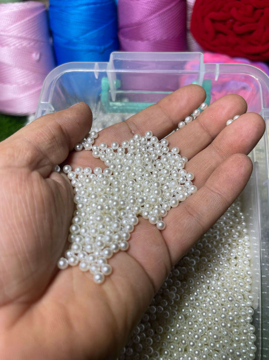 Pearl beads white 4mm