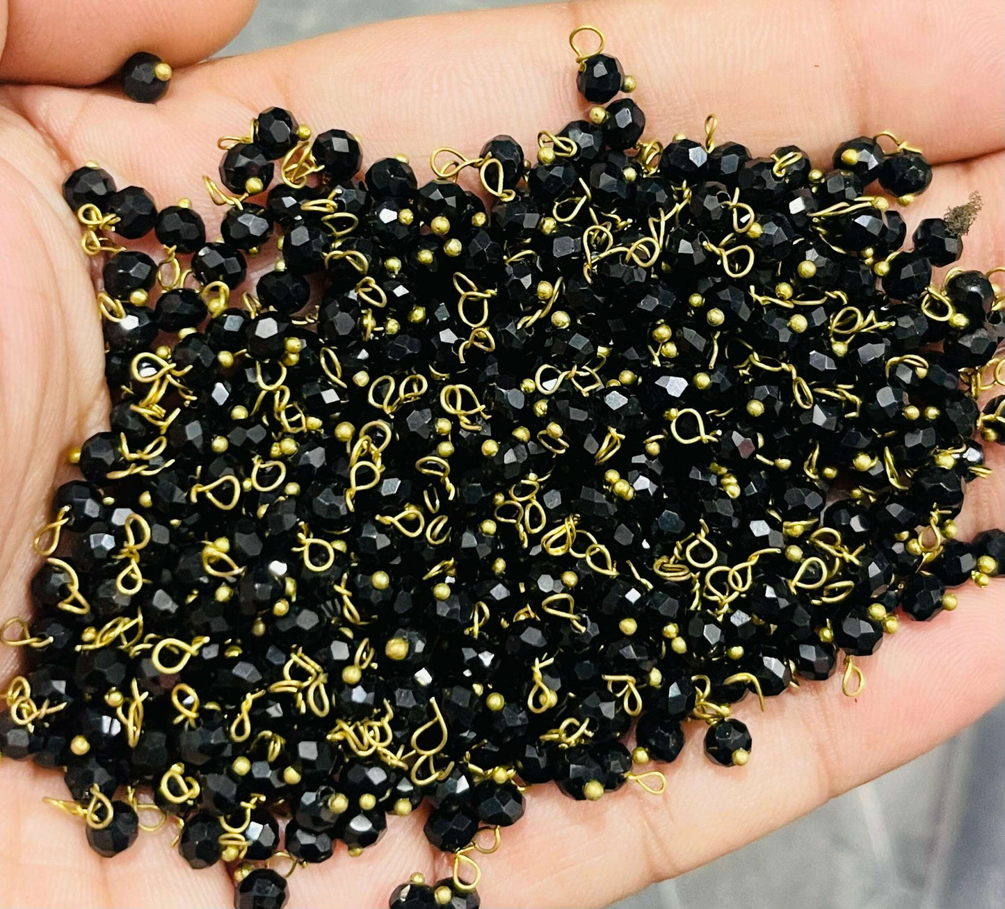 Ready loreal crystal 4mm Black