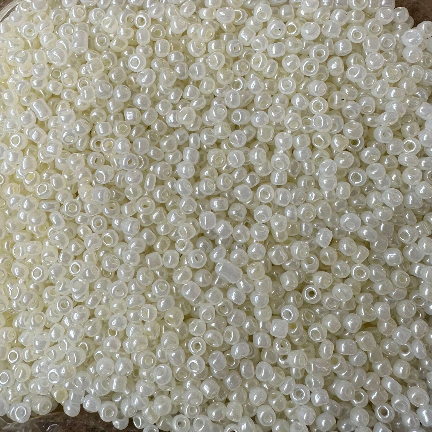 Podmoti seed beads
