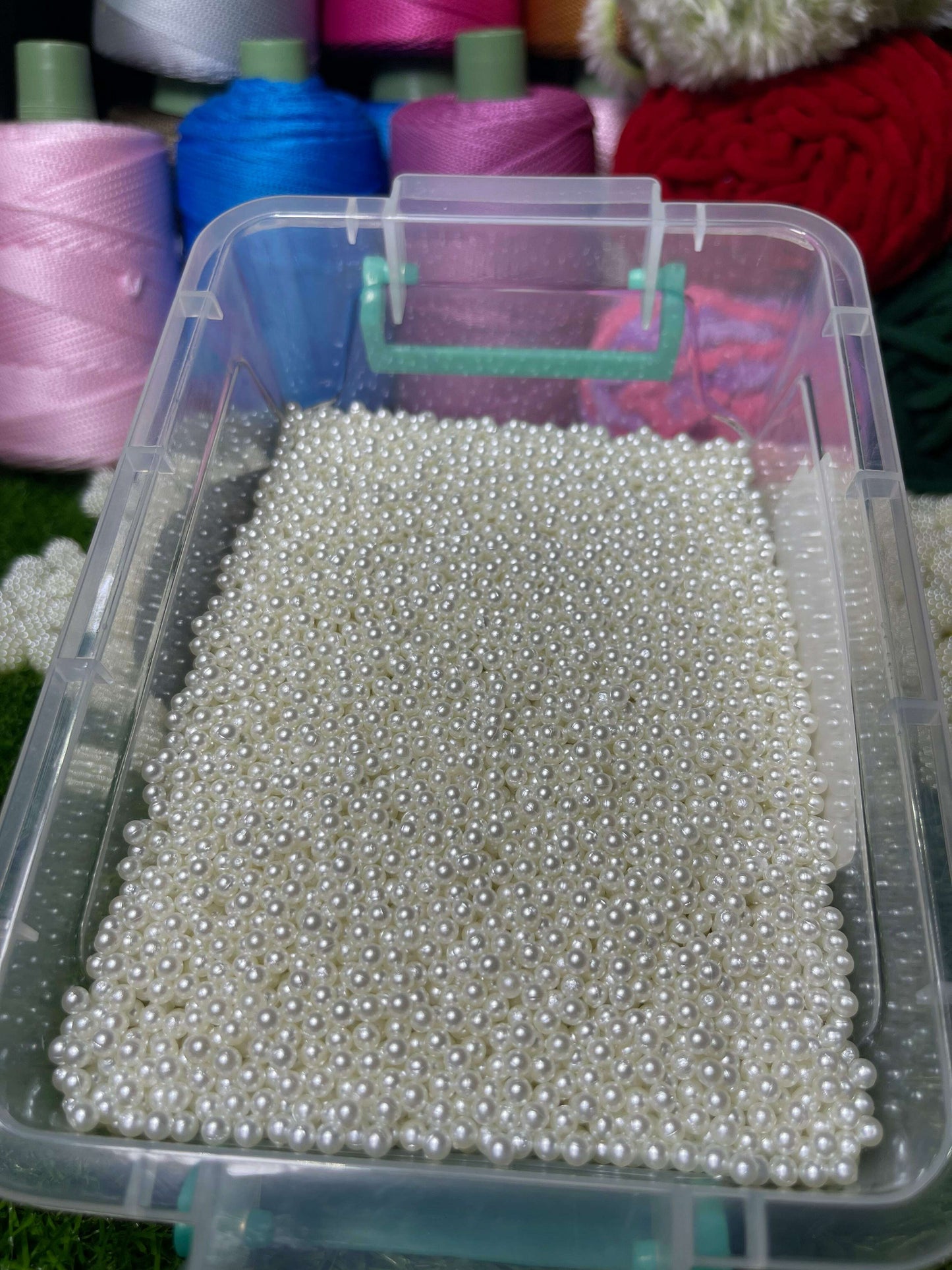 Pearl beads white 4mm