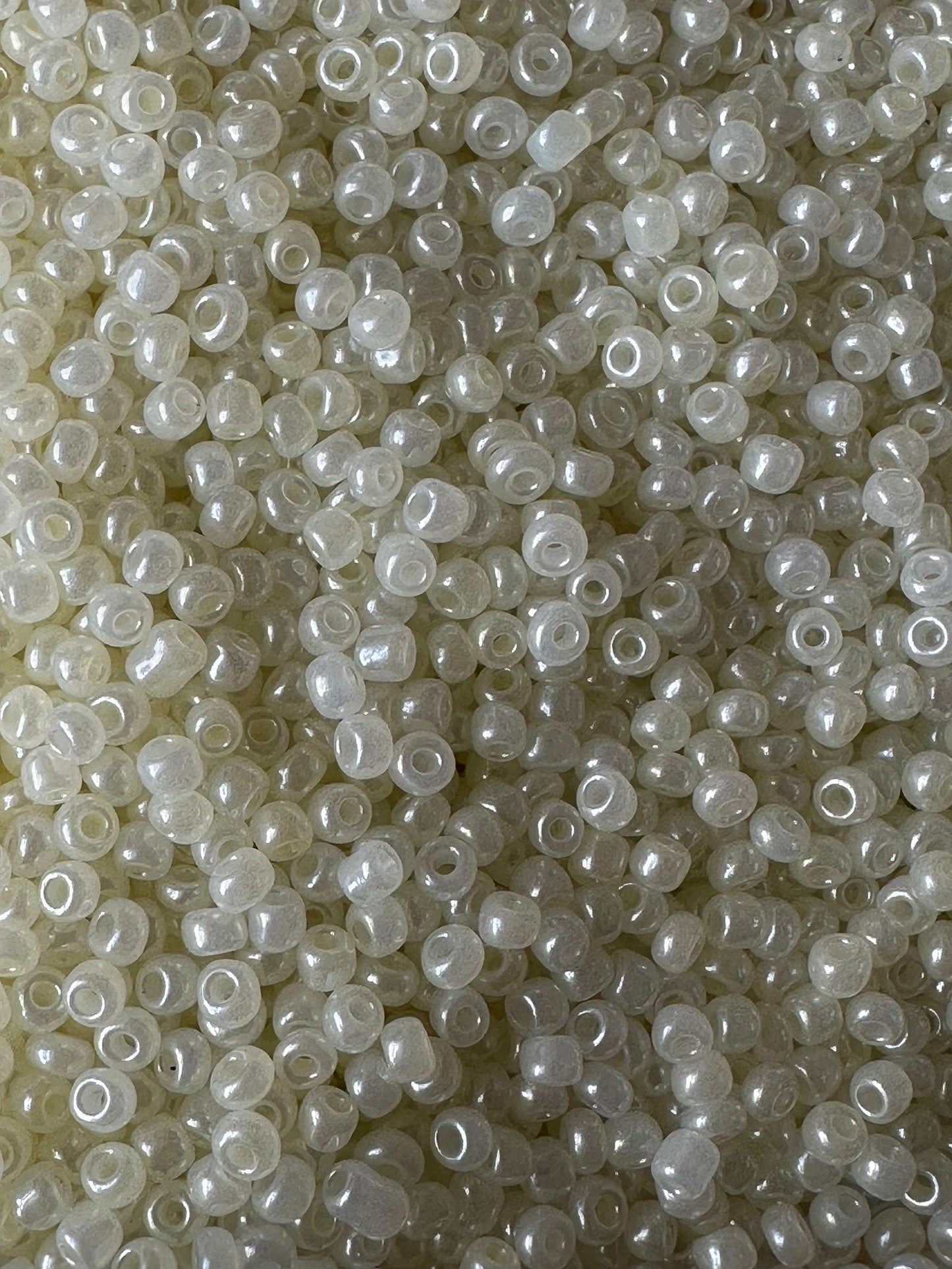 Podmoti seed beads